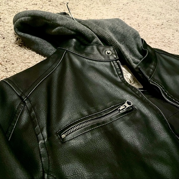 Route 66 Black Leather Jacket w/ Hood - Picture 2 of 5